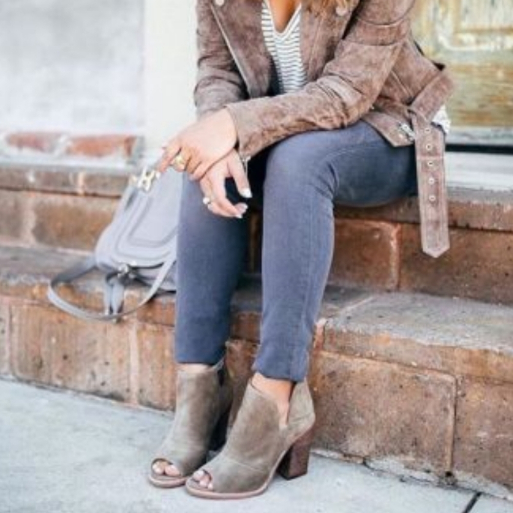 Women's Slip-On Open Toe Peep Toe Ankle Boots Suede Beige - Size 8.5 *NWT*